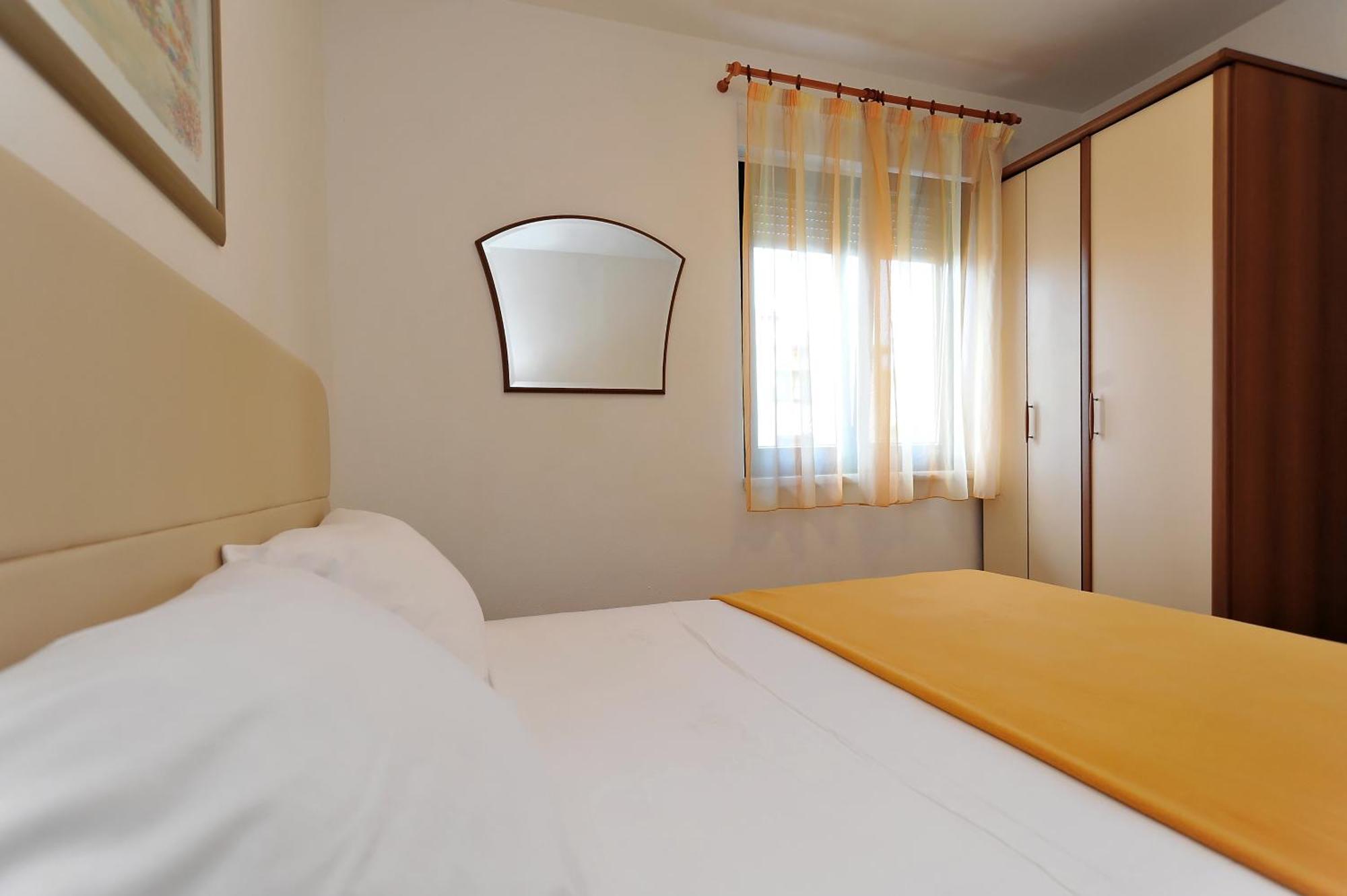 Apartments Villa Eden 프레코 객실 사진